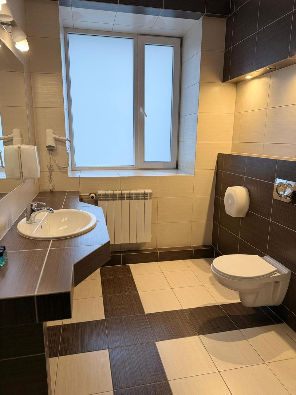 Hotel TM Radom Buitenkant foto