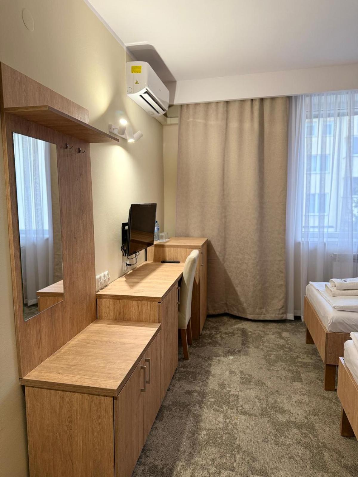 Hotel TM Radom Buitenkant foto