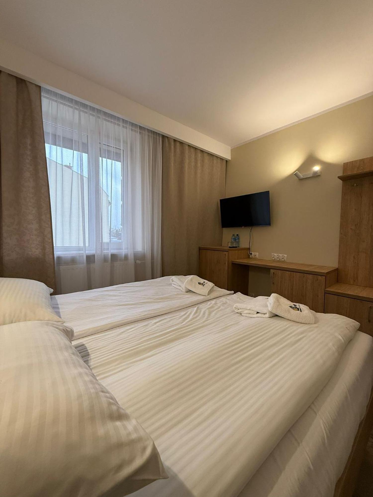 Hotel TM Radom Buitenkant foto