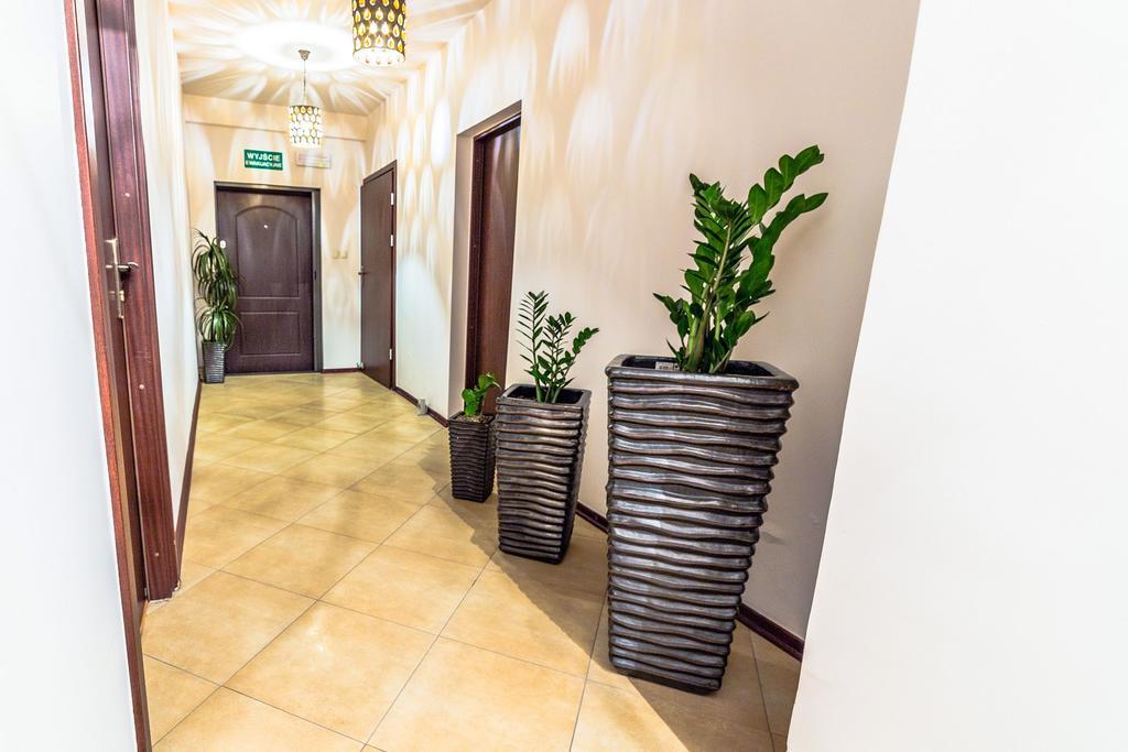 Hotel TM Radom Buitenkant foto