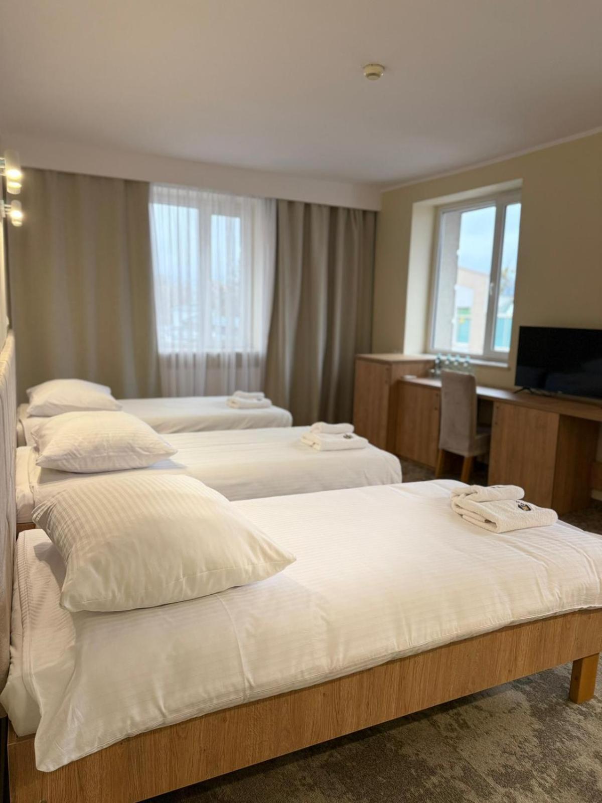 Hotel TM Radom Buitenkant foto