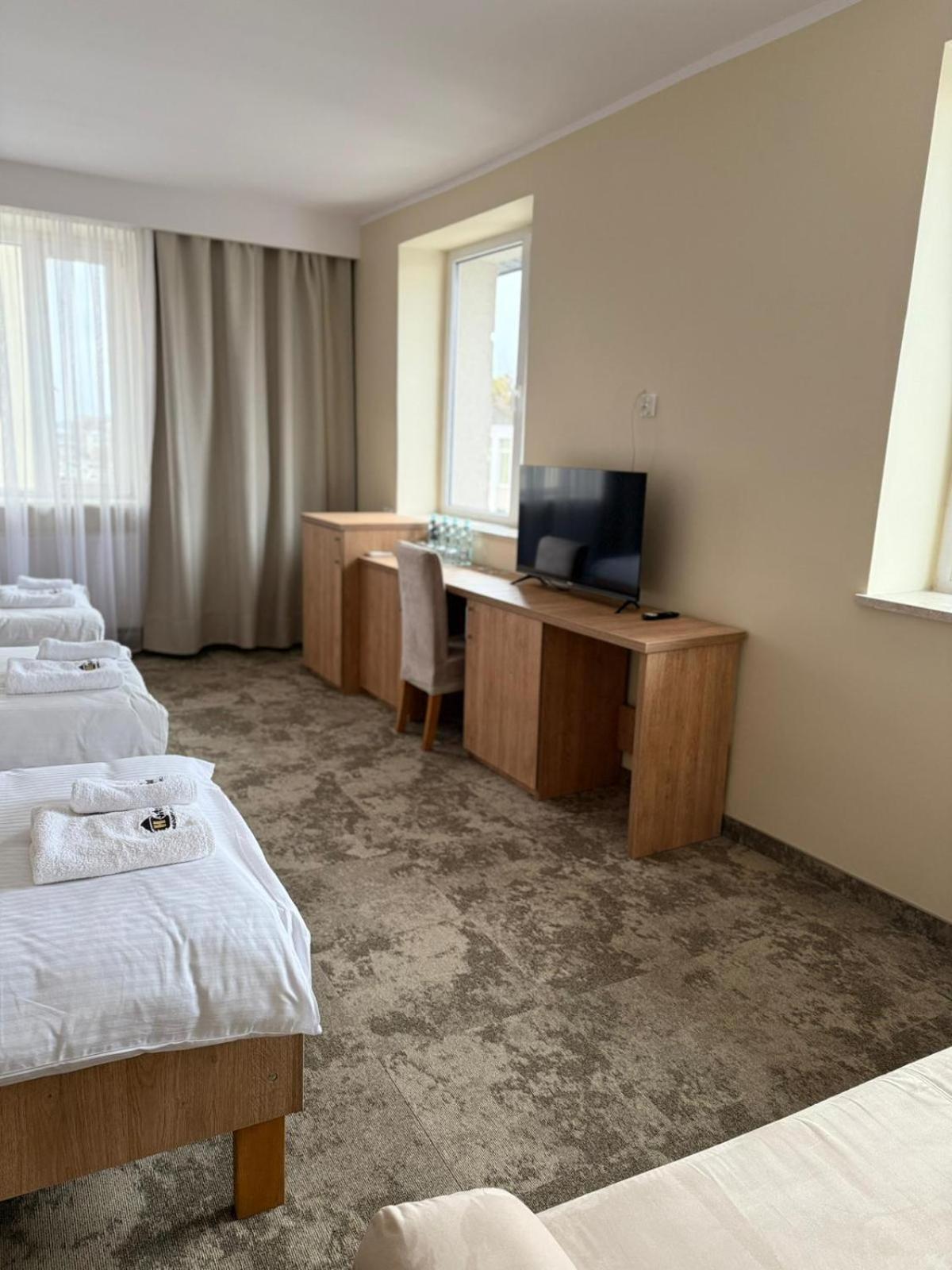 Hotel TM Radom Buitenkant foto