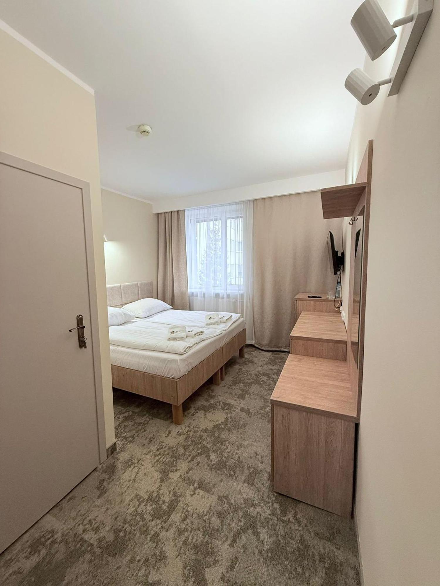 Hotel TM Radom Buitenkant foto